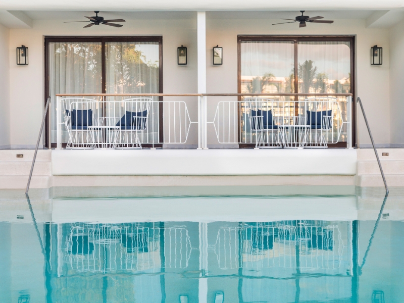 Swim Out Pool