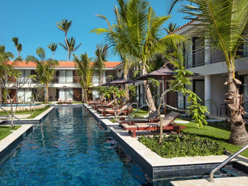 Preferred Club Family Pool