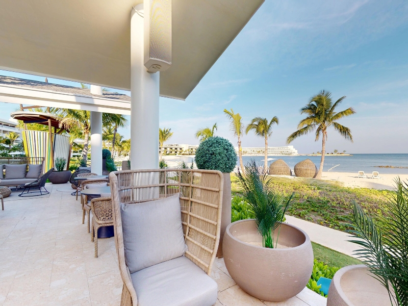 Beach Bar Euphoria