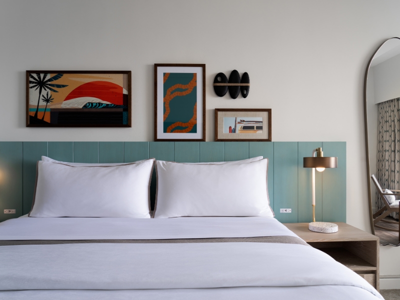 Diamond Model Room