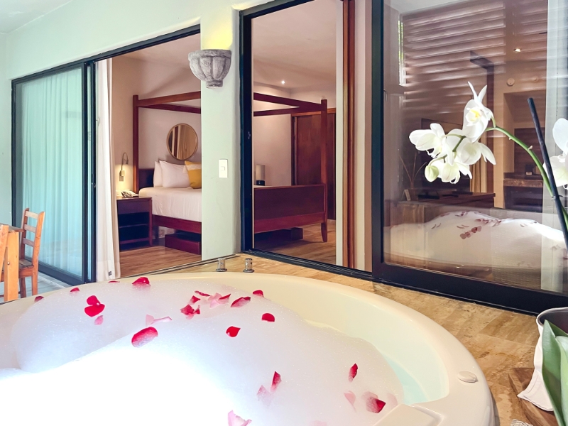 Suite with Jacuzzi