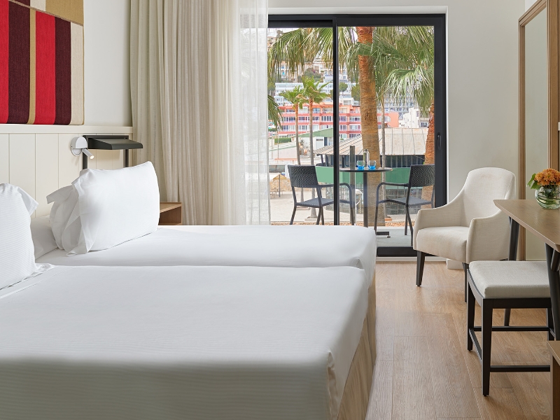 Superior Room Street View