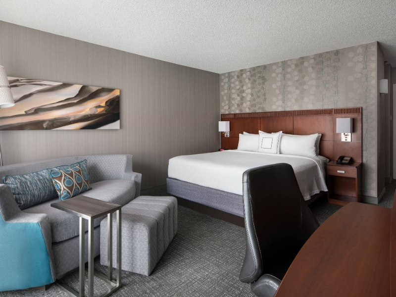 King Guestroom