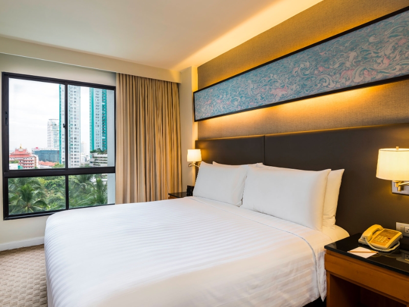 Deluxe One Bedroom Suite