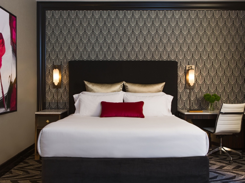 Queen Deluxe Room