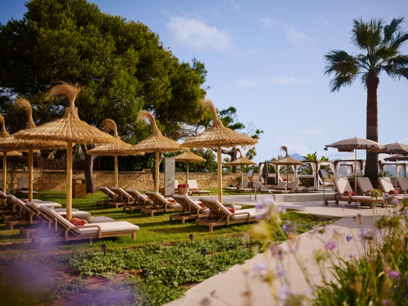 Pool Sunbeds