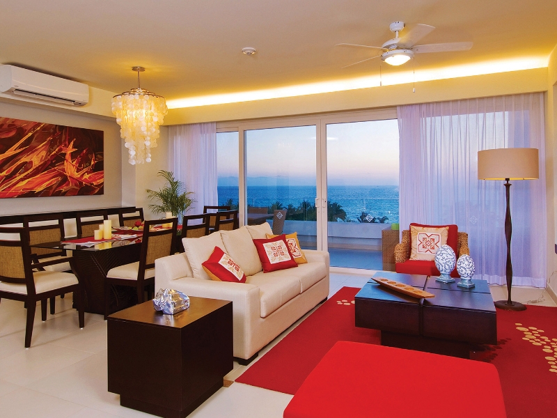 suite living area