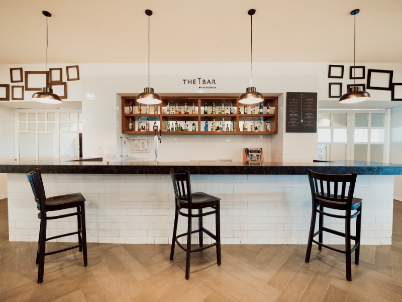 Bar.