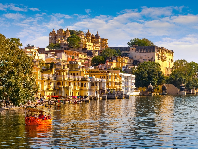 Essential Rajasthan with Mumbai
