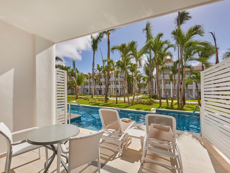 Deluxe Swim up Room
