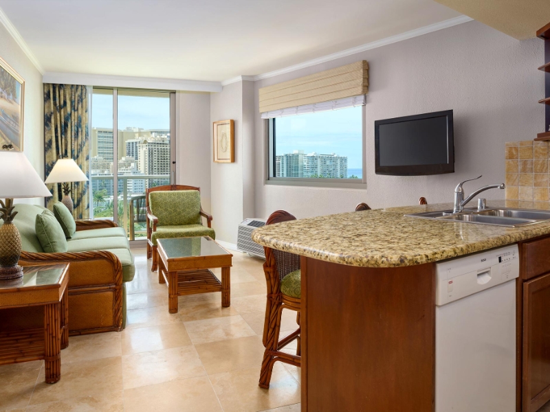 1 Bedroom Ocean View Living Room