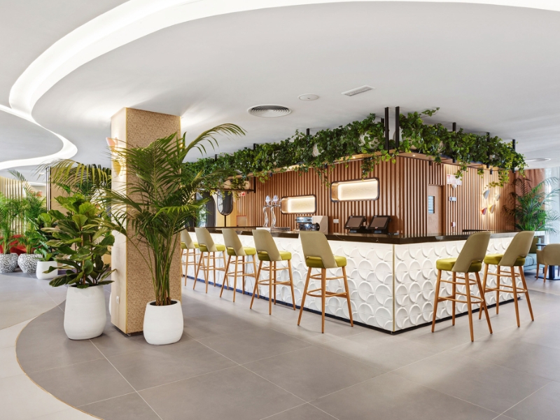 Lobby bar