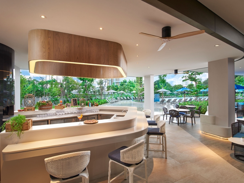 Pool Bar