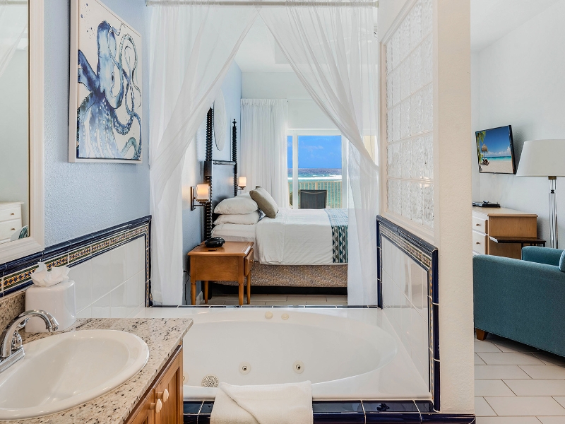 Beachfront Studio Bathroom