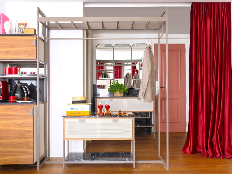 Singular Extra Room