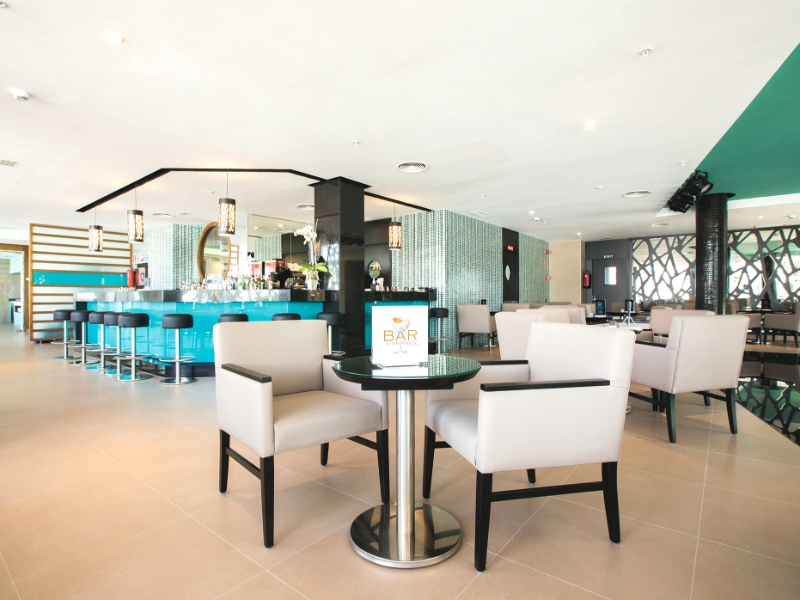 Lounge bar
