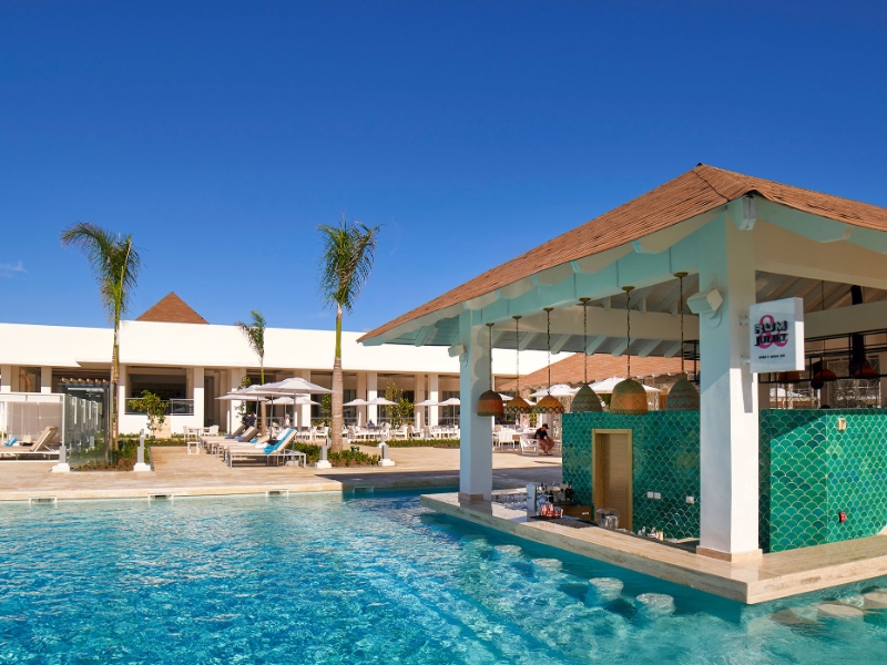 Rum & Juliet Pool Bar