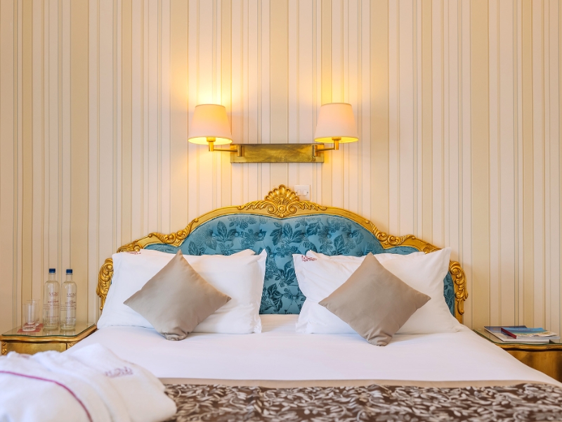 Double Suite