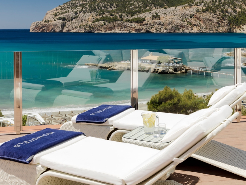Lounges