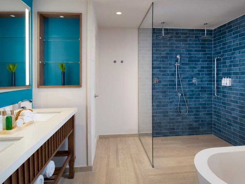 Preferred Club Junior Suite Ocean Front King