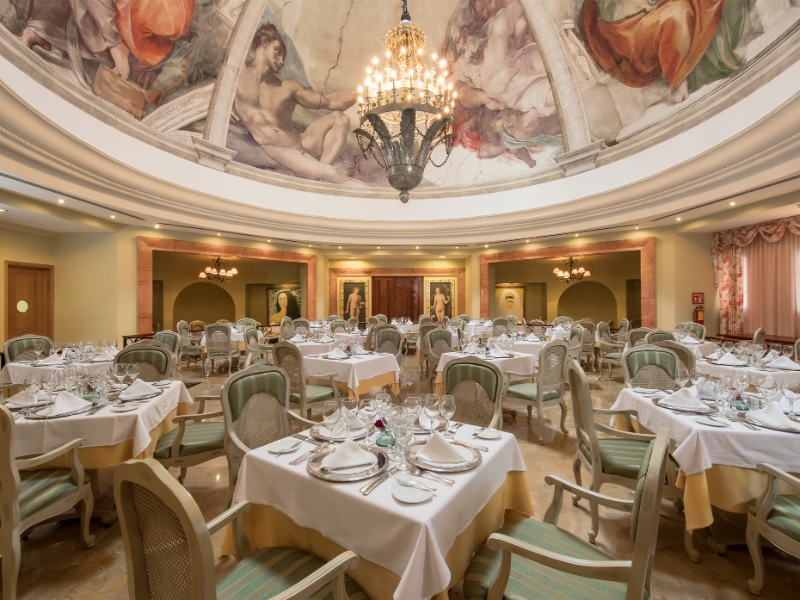 El Museo Mediterranean Restaurant