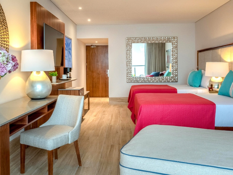 Deluxe Ocean Front two beds