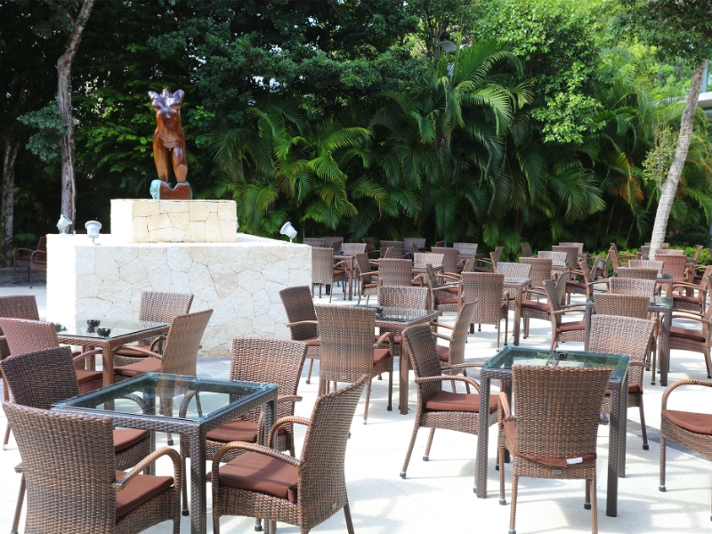 Lobby Terrace