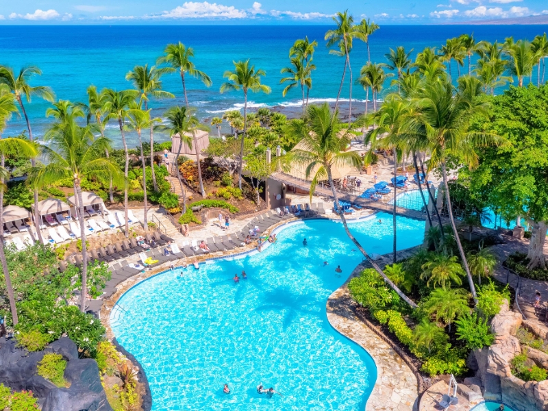 Kona Pool Rope Bridge