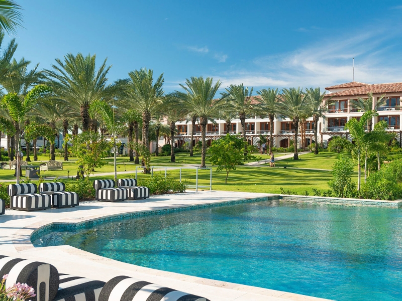 Royal Palms Pool