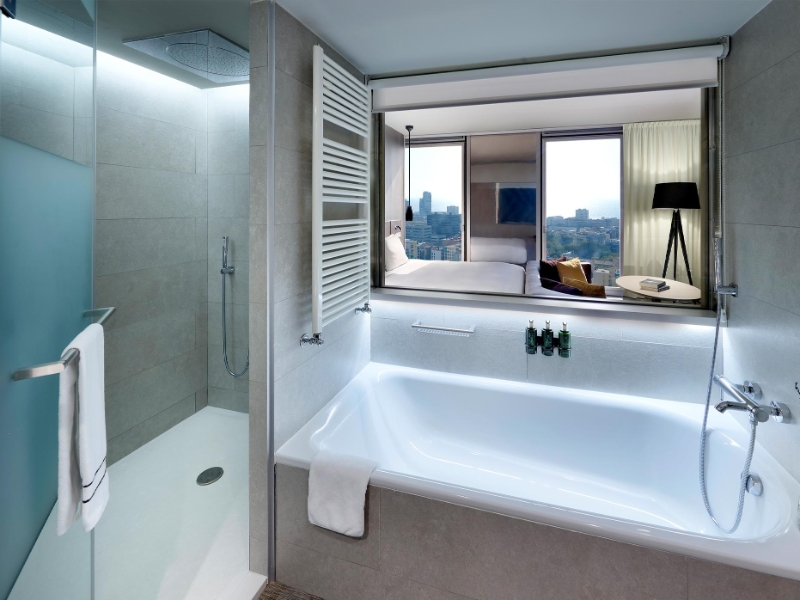 Master Suite Sea View Bathroom