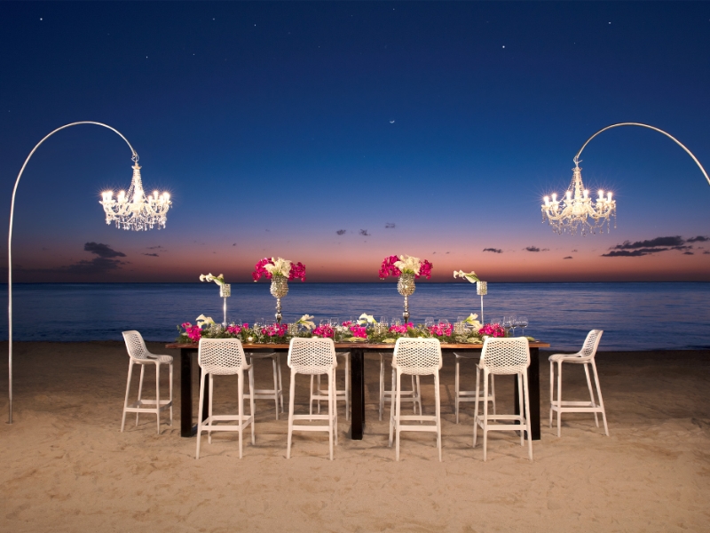 Gala Dinner Beach
