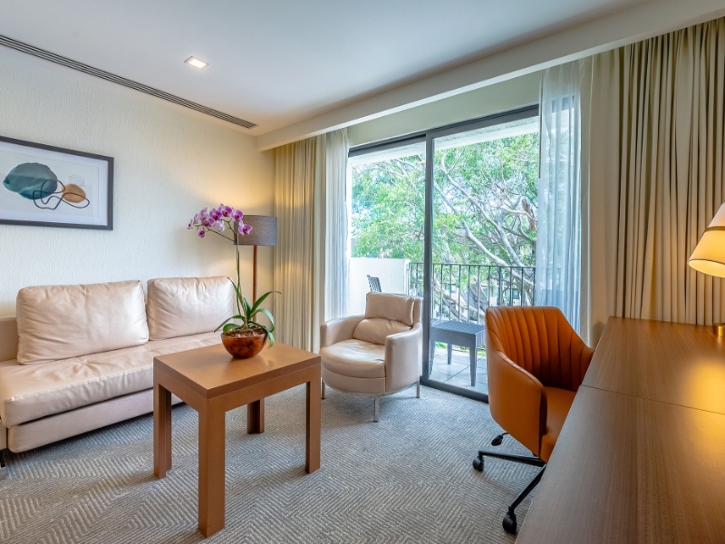 Suite living room 01