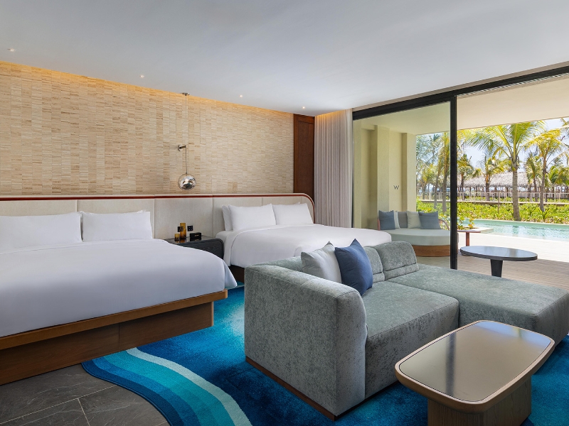 W Suite Swim Up