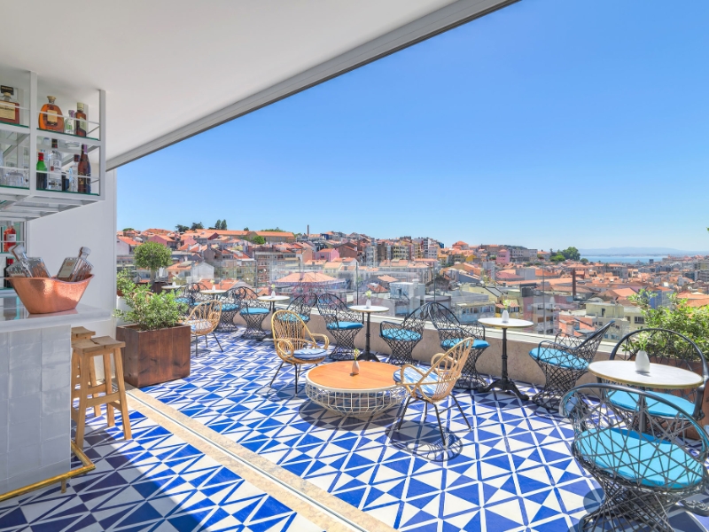 Limao Rooftop Bar