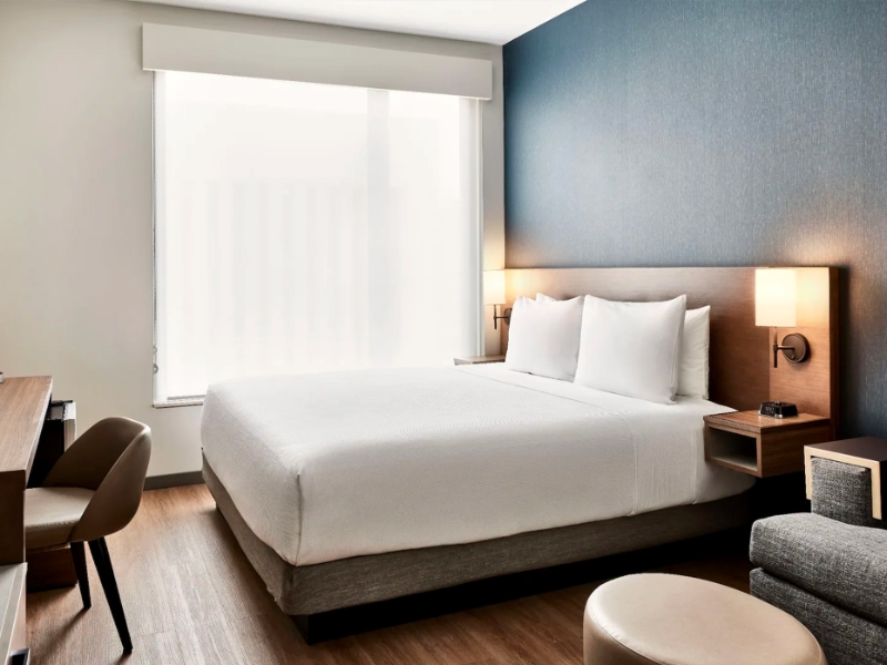 King Room