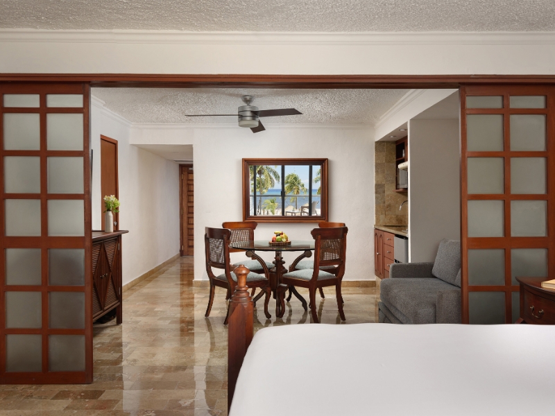 One Bedroom Sea Front Premium Suite