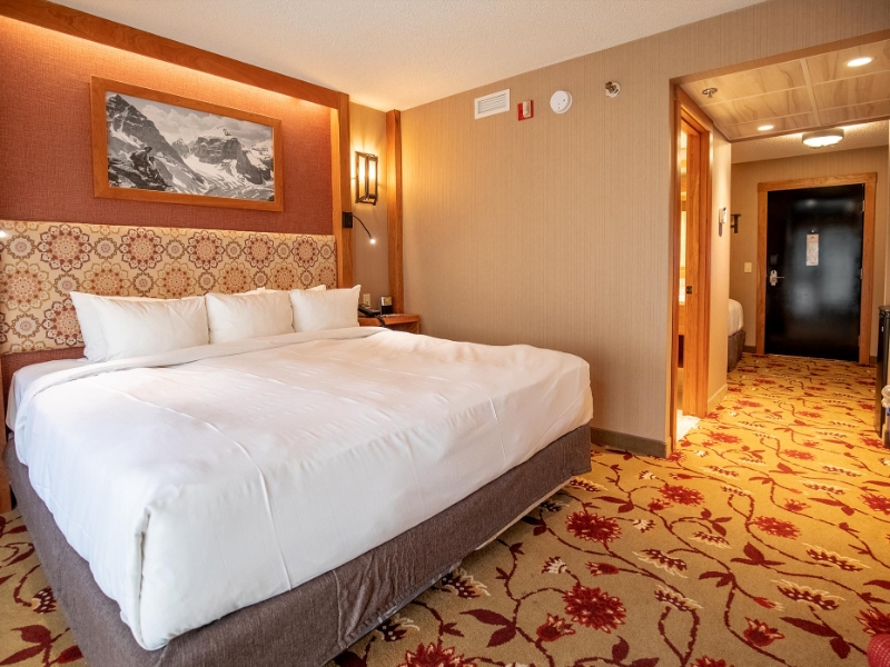 Superior Split Room
