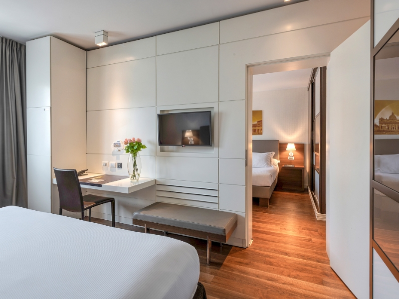 Communicated Rooms