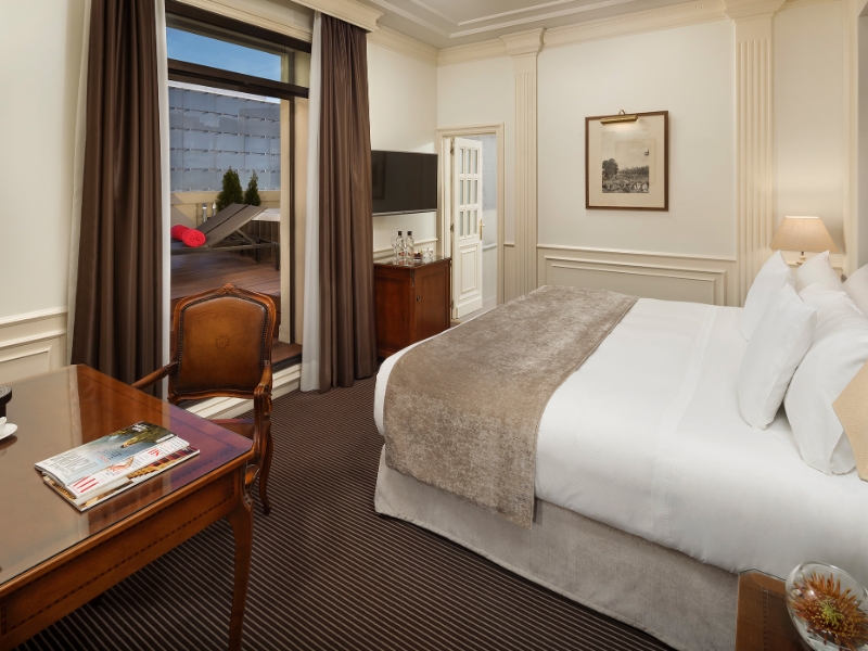 Gran Premium Whirlpool Room Red Level