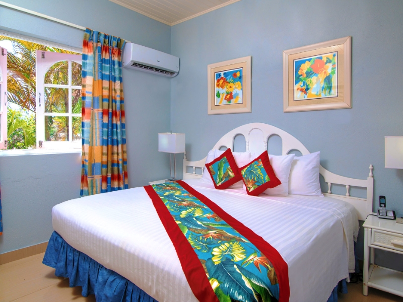 One Bedroom Garden Pool view King