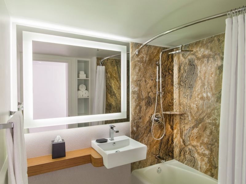 Kaiulani Room Bathroom