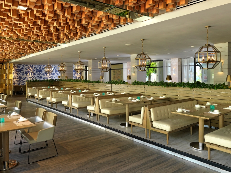 Naos Restaurant