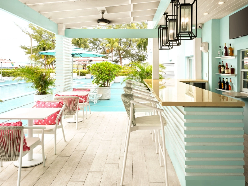Pool Bar