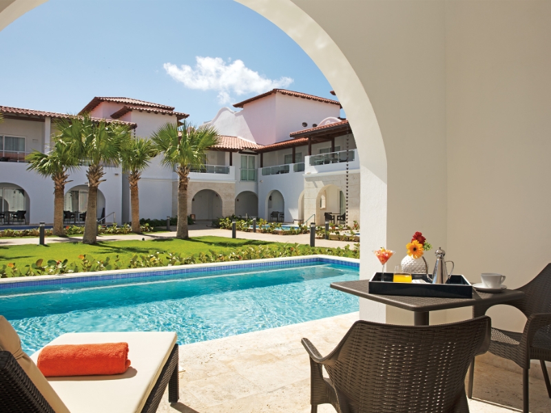 Preferred Club Deluxe Swim Up Preferred Club Suite Swim Up Terrace