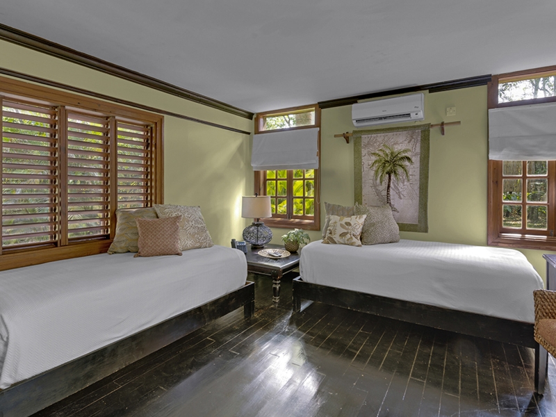 Treetop suites