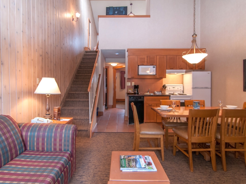 Deluxe One Bedroom Condo Loft Kitchen