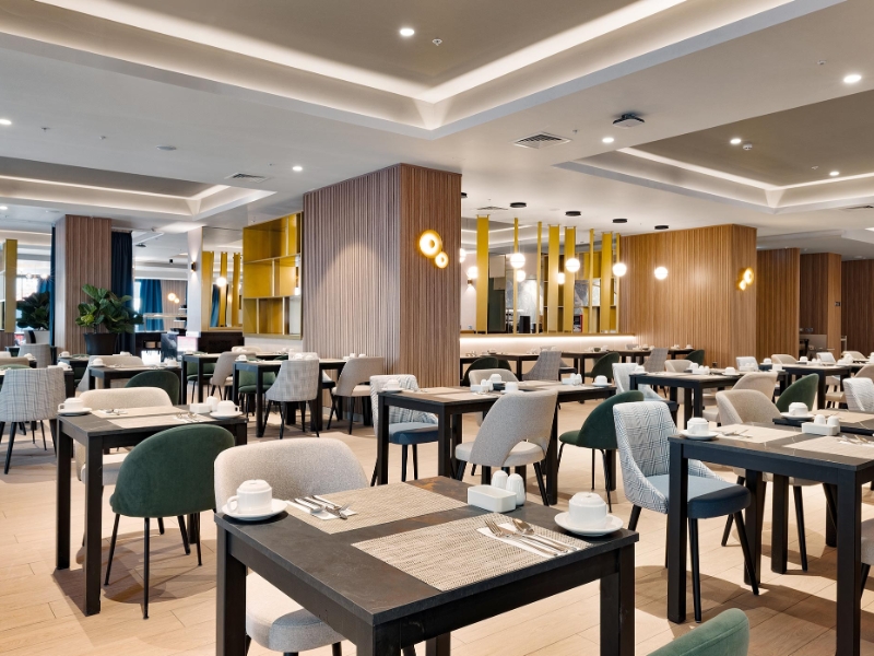 Main Restaurant4