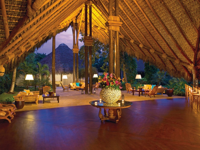 The lobby at Zoëtry Agua