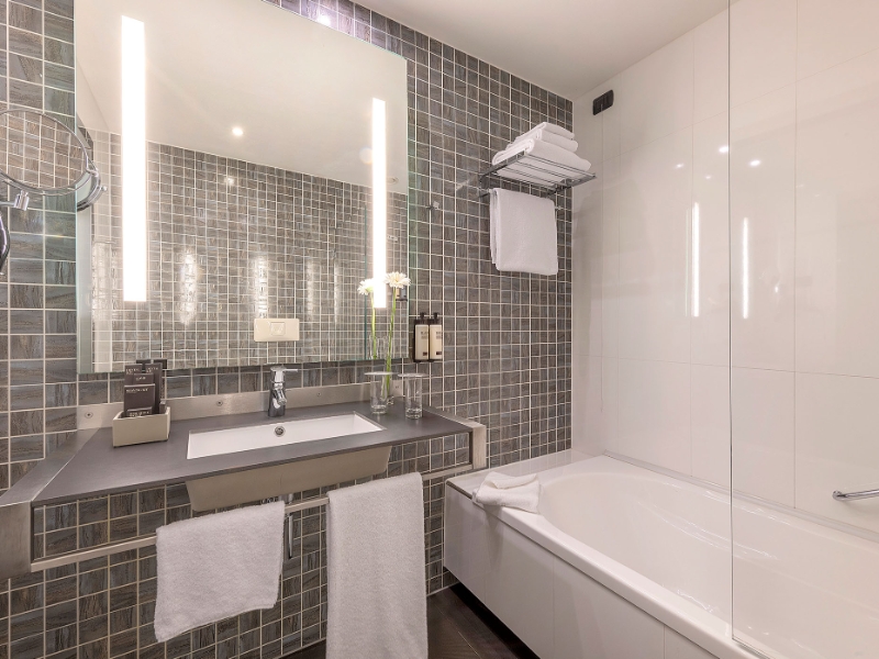 Standard Bathroom