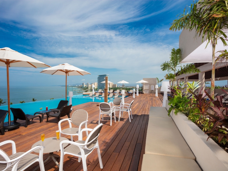 Sky Lounge